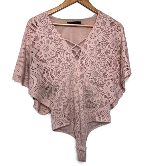 BCBGMAXAZRIA Womens Pink Lace Floral Overlay V Neck Bodysuit Butterfly Sleeve - Picture 2 of 16